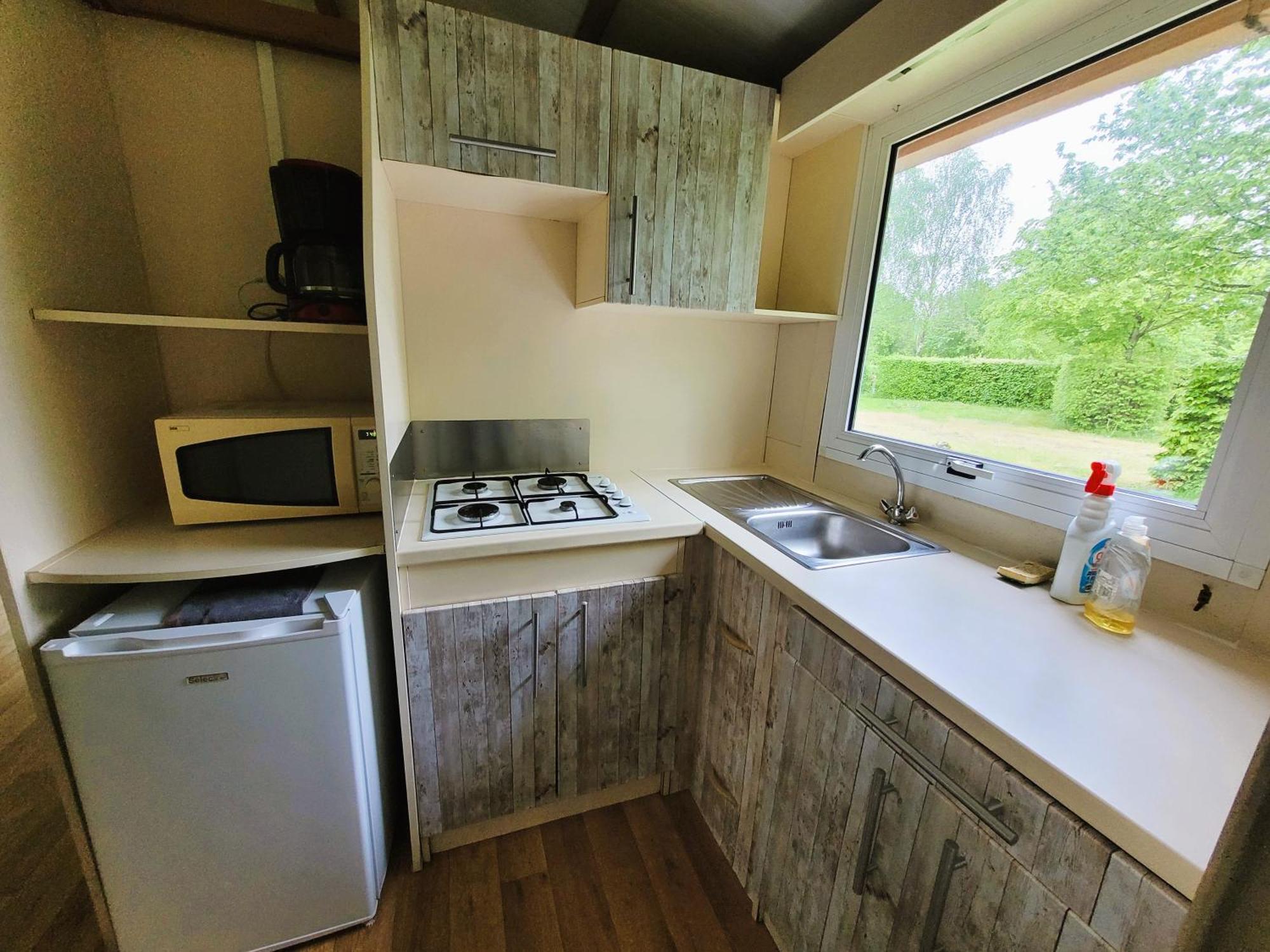 Camping Les Hirondelles Bourg-Sainte-Marie Exteriör bild