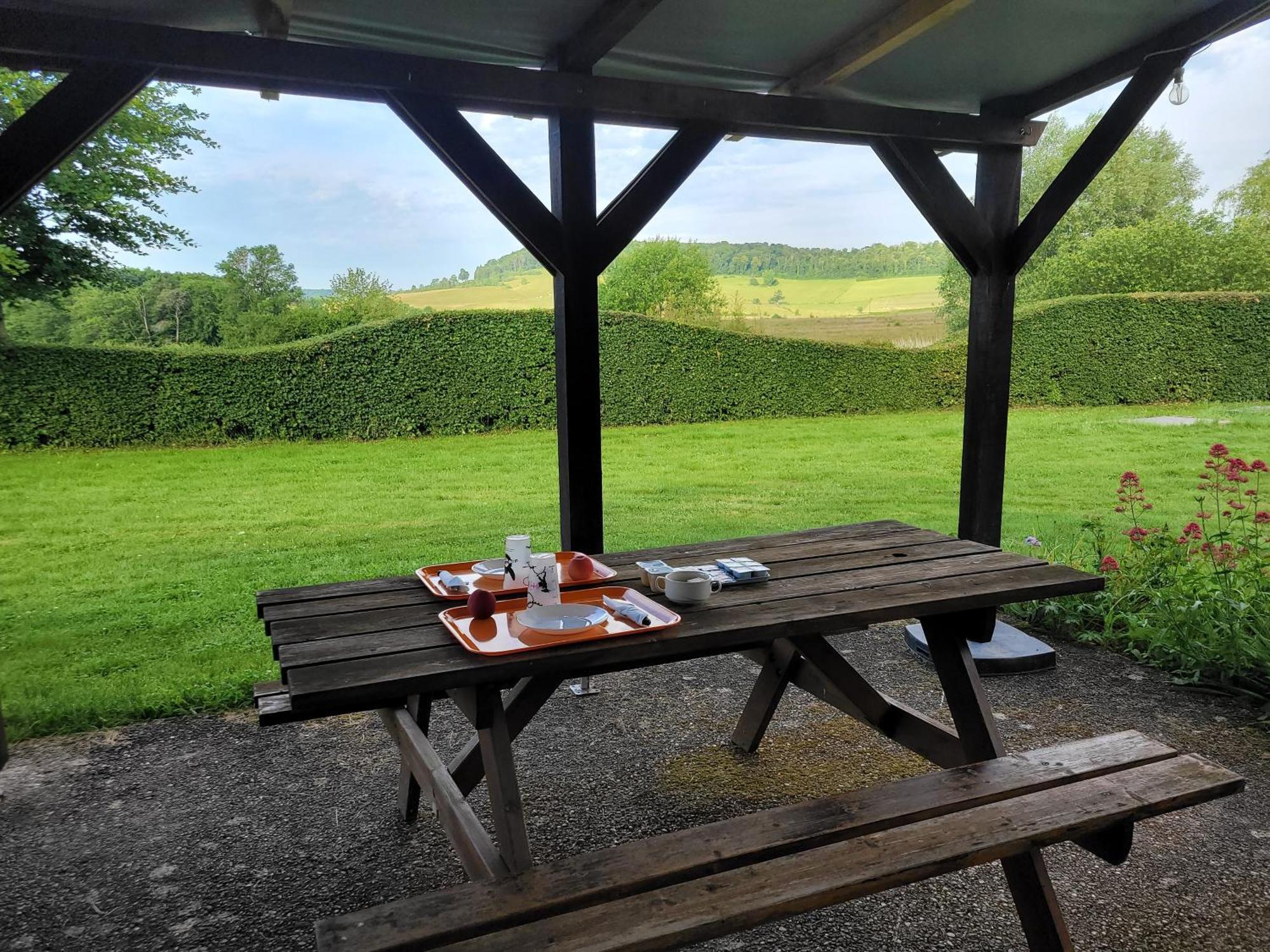 Camping Les Hirondelles Bourg-Sainte-Marie Exteriör bild